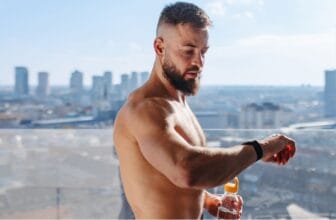 How Do I Choose the Right Smartwatch for My Workout Routine? (Ultimate Guide)